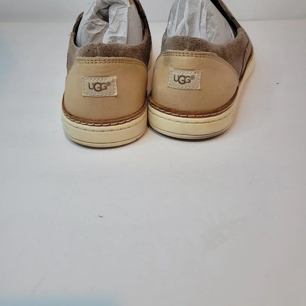 Ugg Women's Tan Suede slip-on casual shoes Sneakers sz US 8.5 - Picture 3 of 7